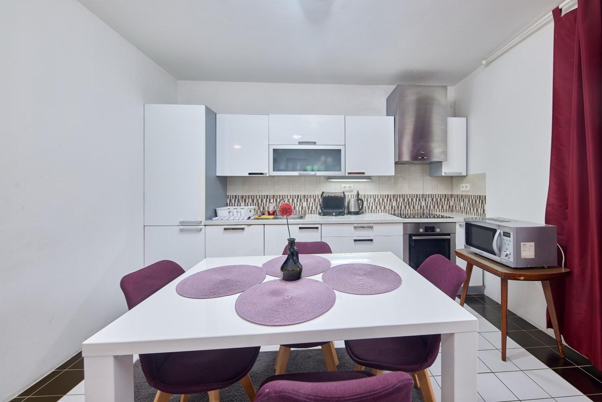 Relax Apartment Bratislava Luaran gambar